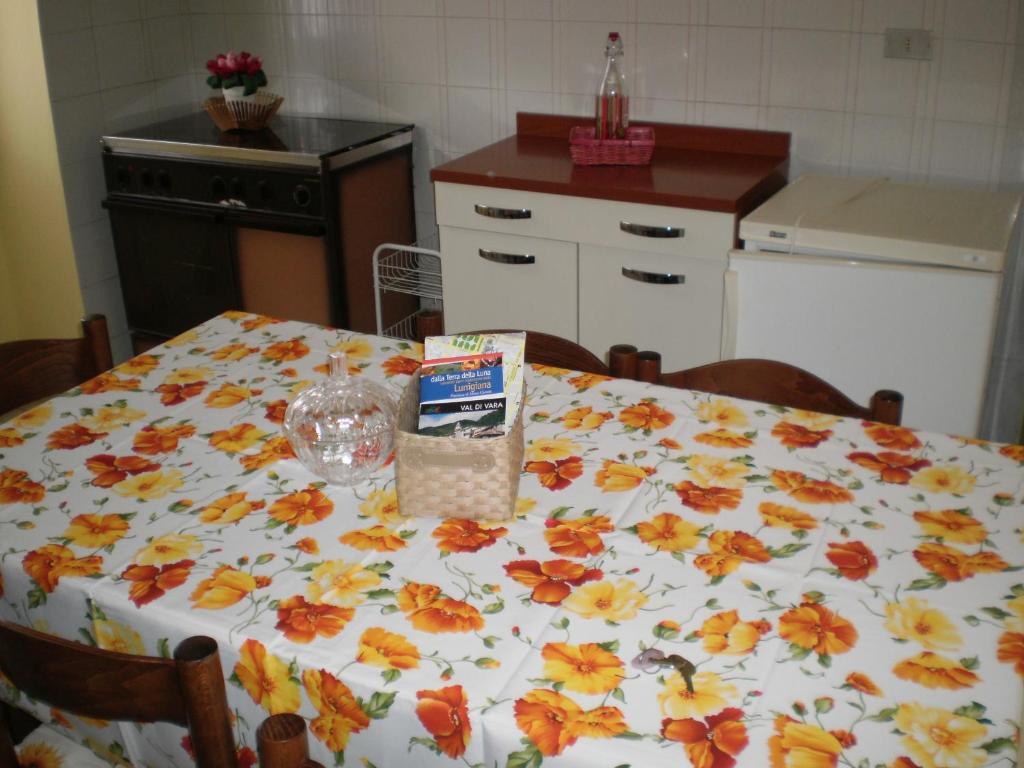 Hotel Paese Corvara Beverino Værelse billede